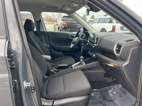 New 2026 Hyundai Venue SE image 22