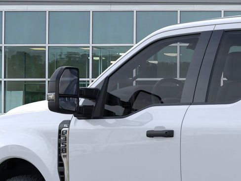 New 2026 Ford F350 XL w/ XL Chrome Package image 20