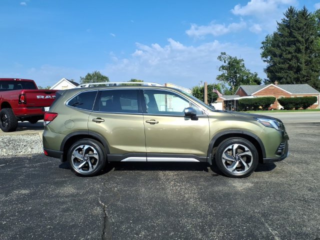 Used 2022 Subaru Forester Touring AWD/4WD image 8