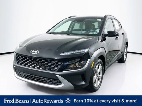 Used 2023 Hyundai Kona SEL AWD/4WD image 3