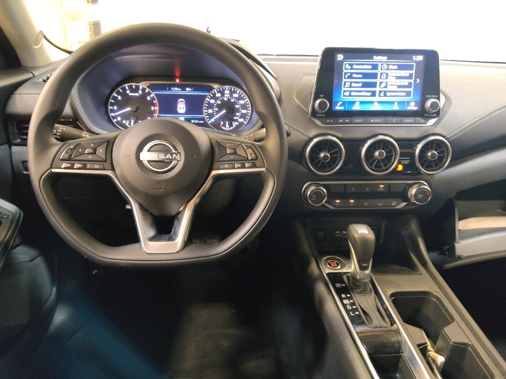 Used 2025 Nissan Sentra SV FWD image 22