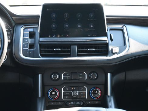 Used 2021 Chevrolet Tahoe Z71 w/ Rear Media and Nav Package image 32