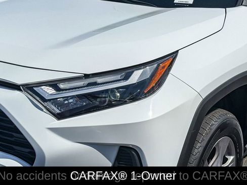 Used 2025 Toyota RAV4 XLE AWD/4WD image 2
