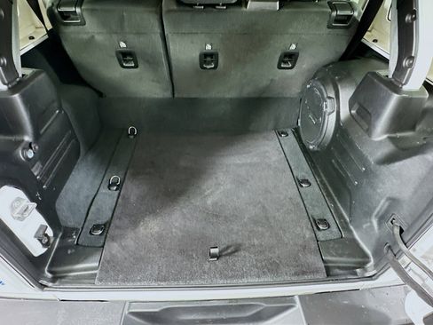 Used 2023 Jeep Wrangler Unlimited Rubicon 4xe image 27