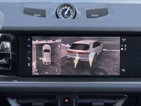 New 2025 Porsche Cayenne Turbo image 26