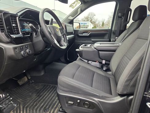 Used 2023 Chevrolet Silverado 1500 LT image 20