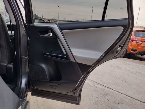 Used 2018 Toyota RAV4 Limited w/ All Weather Liner Package image 22