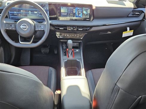 New 2026 Nissan Kicks SR image 6