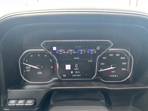 Used 2020 GMC Sierra 1500 AT4 w/ Off-Road Performance Package image 18