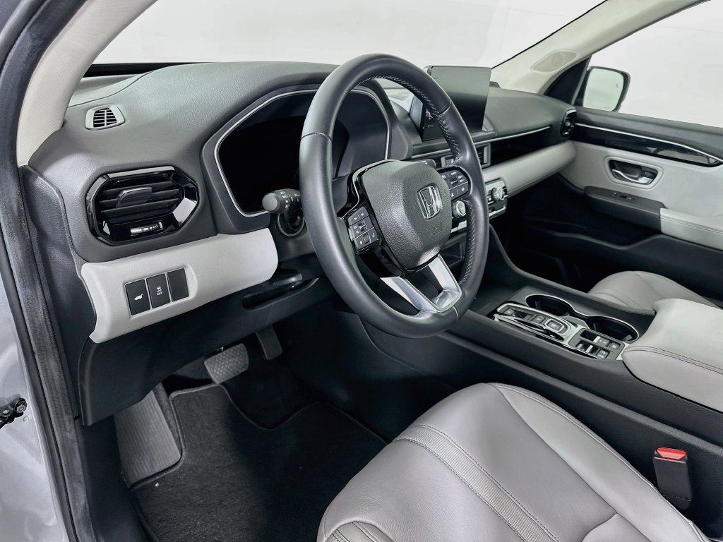 Certified 2025 Honda Pilot EX-L image 9