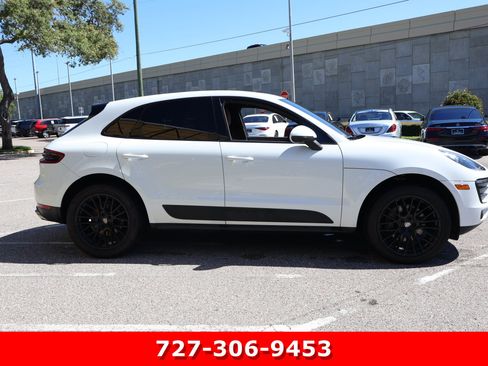 Used 2018 Porsche Macan AWD/4WD image 10