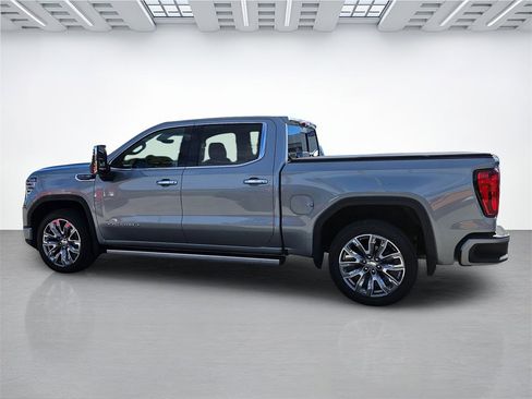Used 2024 GMC Sierra 1500 Denali w/ Denali Reserve Package image 8