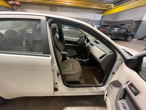 Used 2009 Ford Focus SE image 26