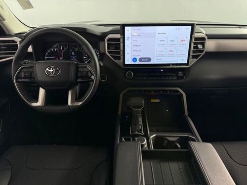 Used 2023 Toyota Tundra Limited image 24