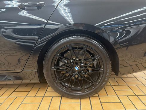 Used 2017 BMW 750i xDrive image 32