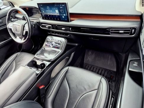 Used 2023 Lincoln Nautilus Reserve w/ Luxury Package image 20