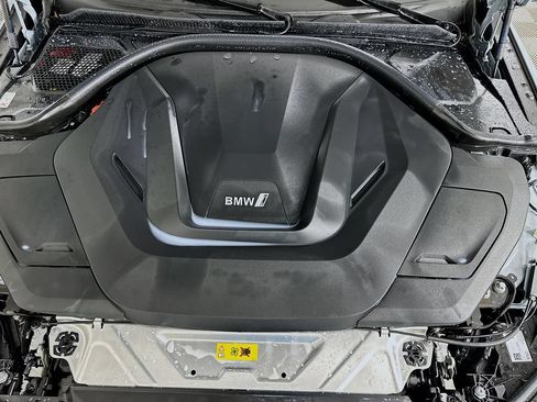 Used 2025 BMW i4 eDrive40 w/ M Sport Package RWD image 30