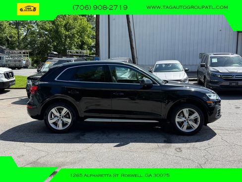 Used 2018 Audi Q5 2.0T Premium Plus w/ Premium Plus Package AWD/4WD image 4