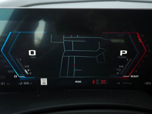 Used 2023 BMW XM w/ M Driver's Package AWD/4WD image 19