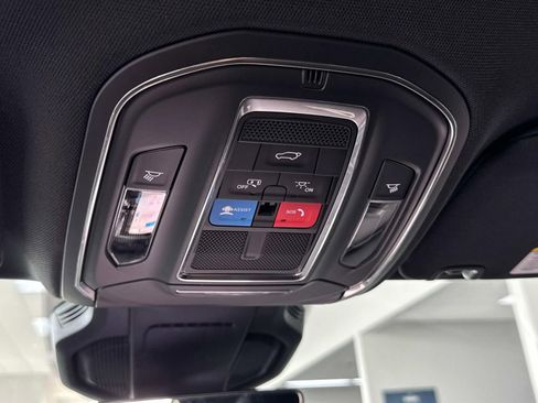 New 2026 Jeep Cherokee Limited image 31