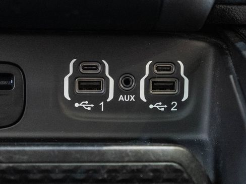 Used 2019 RAM 1500 Big Horn AWD/4WD image 25