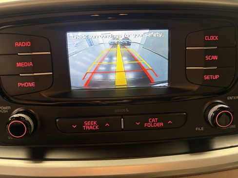 Used 2016 Kia Sorento LX FWD image 10