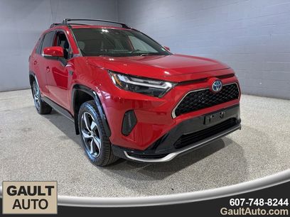 Used 2022 Toyota RAV4 SE w/ Weather & Moonroof Package
