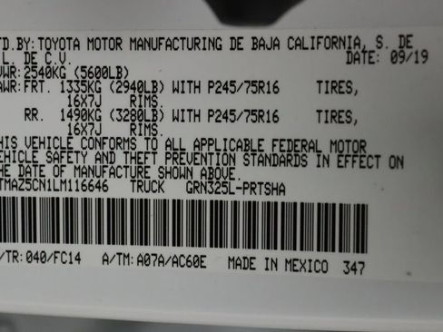 Certified 2020 Toyota Tacoma SR5 image 17