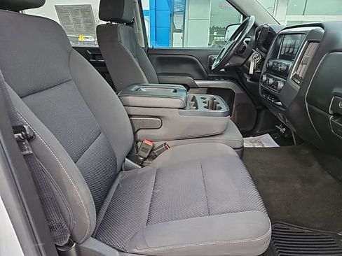 Used 2018 Chevrolet Silverado 1500 LT w/ LT Eassist Package image 21