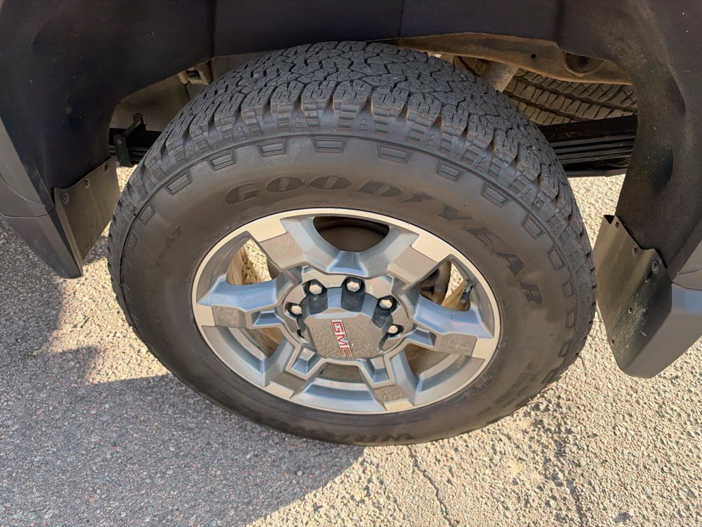 Used 2025 GMC Sierra 2500 SLT w/ SLT Convenience Package AWD/4WD image 7