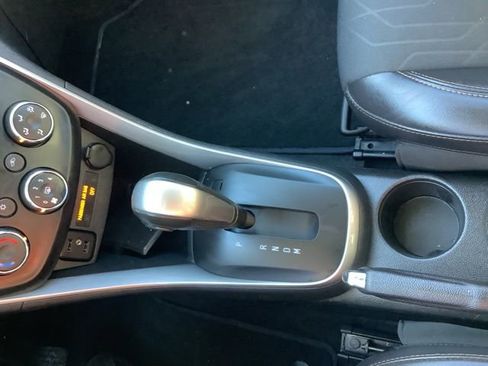 Used 2020 Chevrolet Trax LT w/ LT Convenience Package image 34