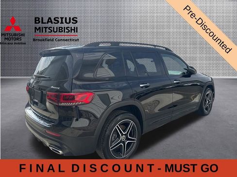 Used 2021 Mercedes-Benz GLB 250 4MATIC w/ AMG Line image 11