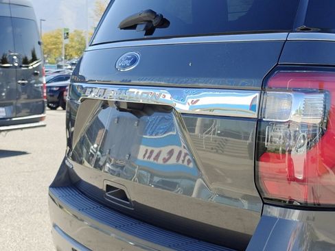 Used 2021 Ford Expedition Limited image 38
