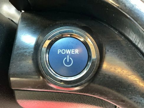 Used 2016 Toyota Avalon Limited w/ Toyota Safety Sense Package image 35