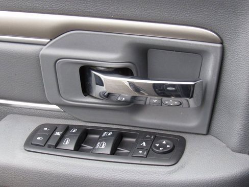 Used 2017 RAM 1500 Outdoorsman image 35