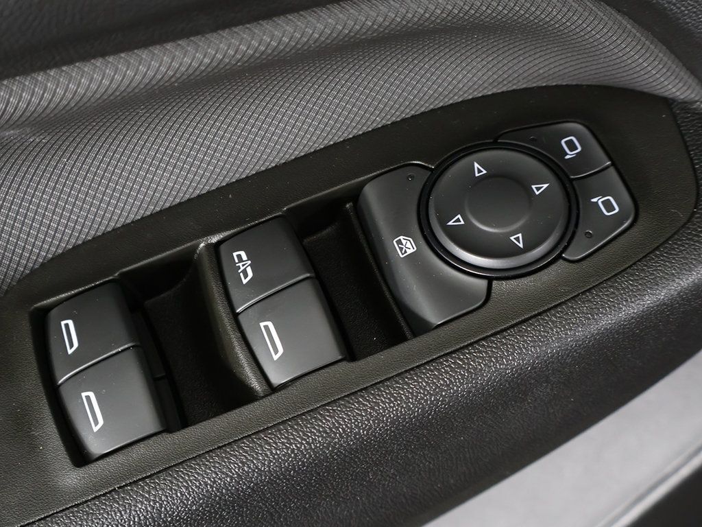 Used 2022 Chevrolet Equinox RS FWD image 35