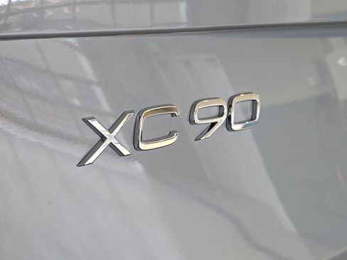 New 2026 Volvo XC90 T8 Ultra w/ Lounge Package image 14