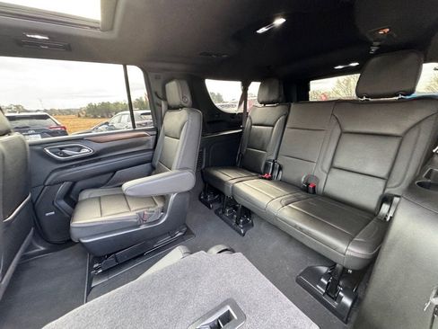 Used 2024 Chevrolet Suburban High Country w/ Max Trailering Package image 11