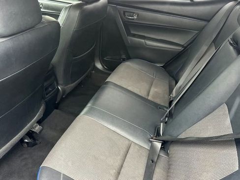 Used 2018 Toyota Corolla SE w/ SE Premium Package image 14