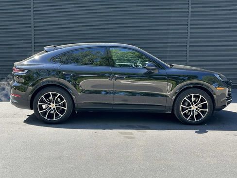 Used 2026 Porsche Cayenne Coupe AWD/4WD image 6