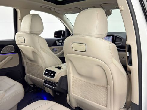 Used 2020 Mercedes-Benz GLS 580 4MATIC image 46