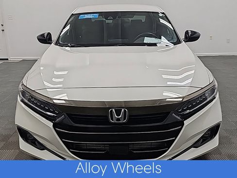 Used 2021 Honda Accord Sport image 4