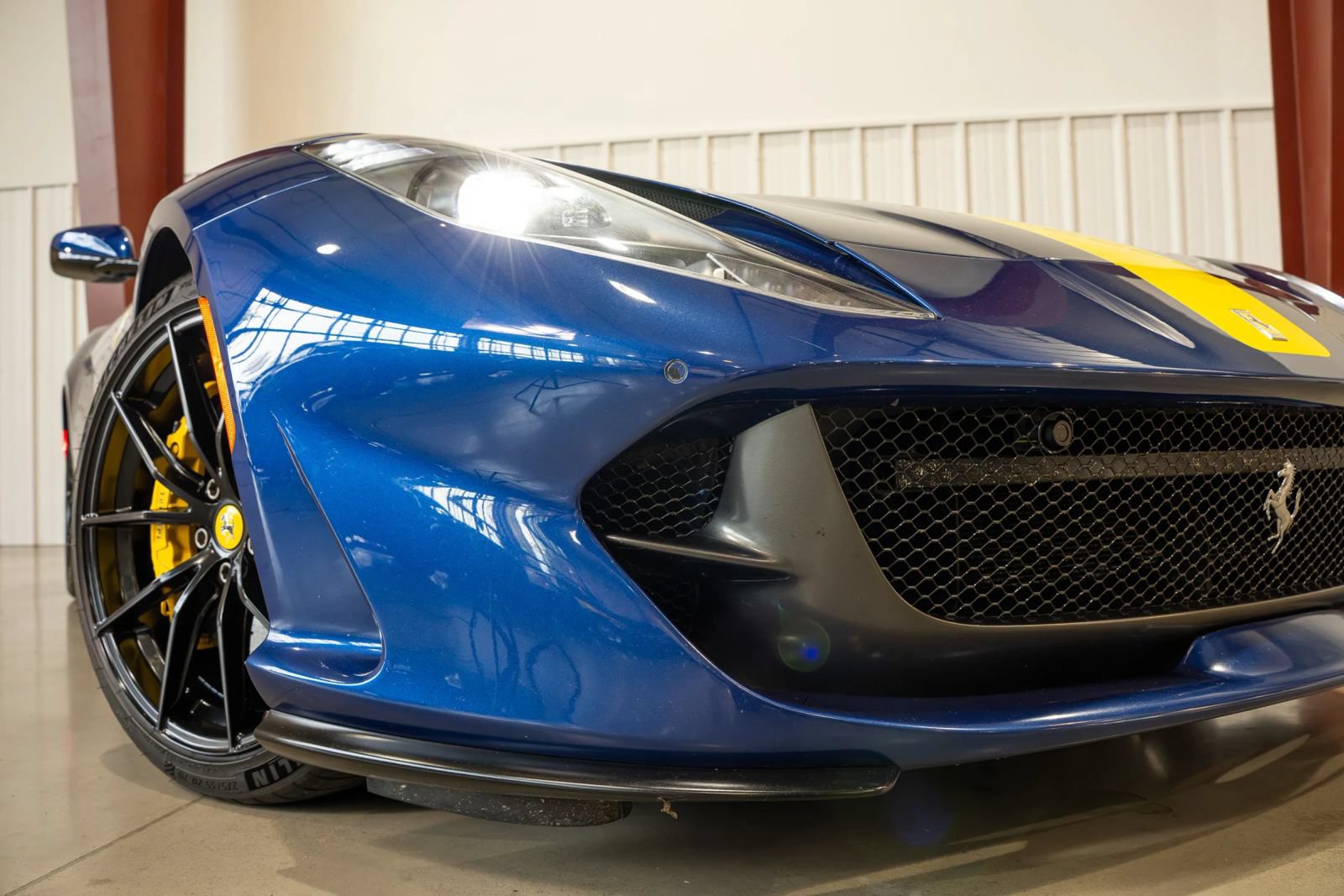 Used 2019 Ferrari 812 Superfast RWD image 13