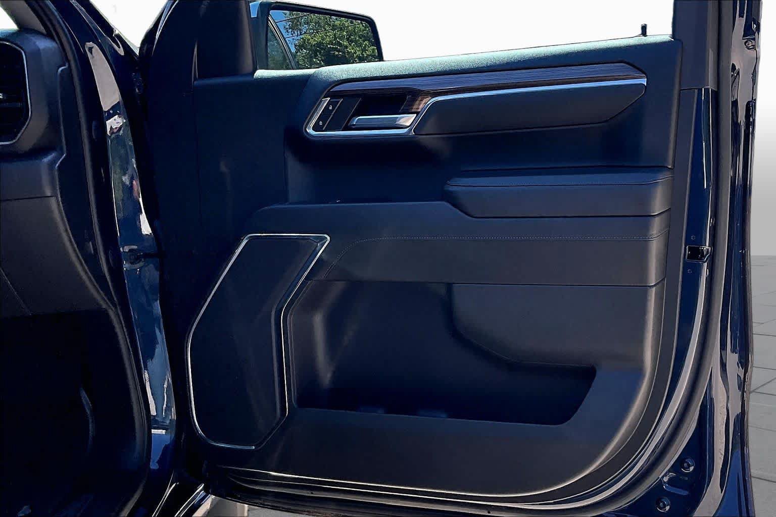 Used 2022 Chevrolet Silverado 1500 LT w/ Texas Edition Plus RWD image 22