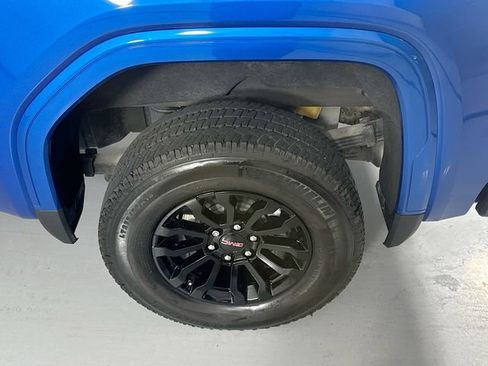 Used 2023 GMC Sierra 1500 AT4X AWD/4WD image 31