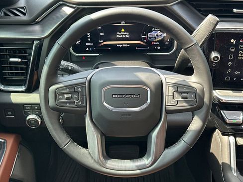 Used 2026 GMC Sierra 2500 Denali Ultimate AWD/4WD image 25