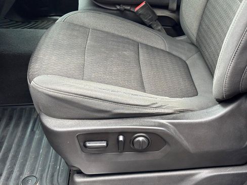 Used 2021 Chevrolet Silverado 1500 LT image 25