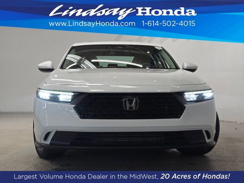 Used 2024 Honda Accord EX image 2