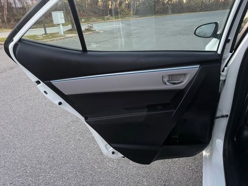 Used 2016 Toyota Corolla LE image 17