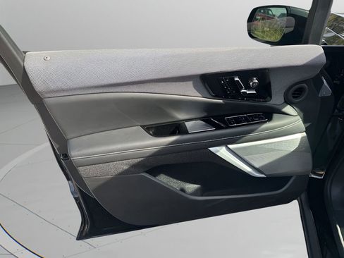 New 2026 Cadillac Optiq Luxury 2 image 25